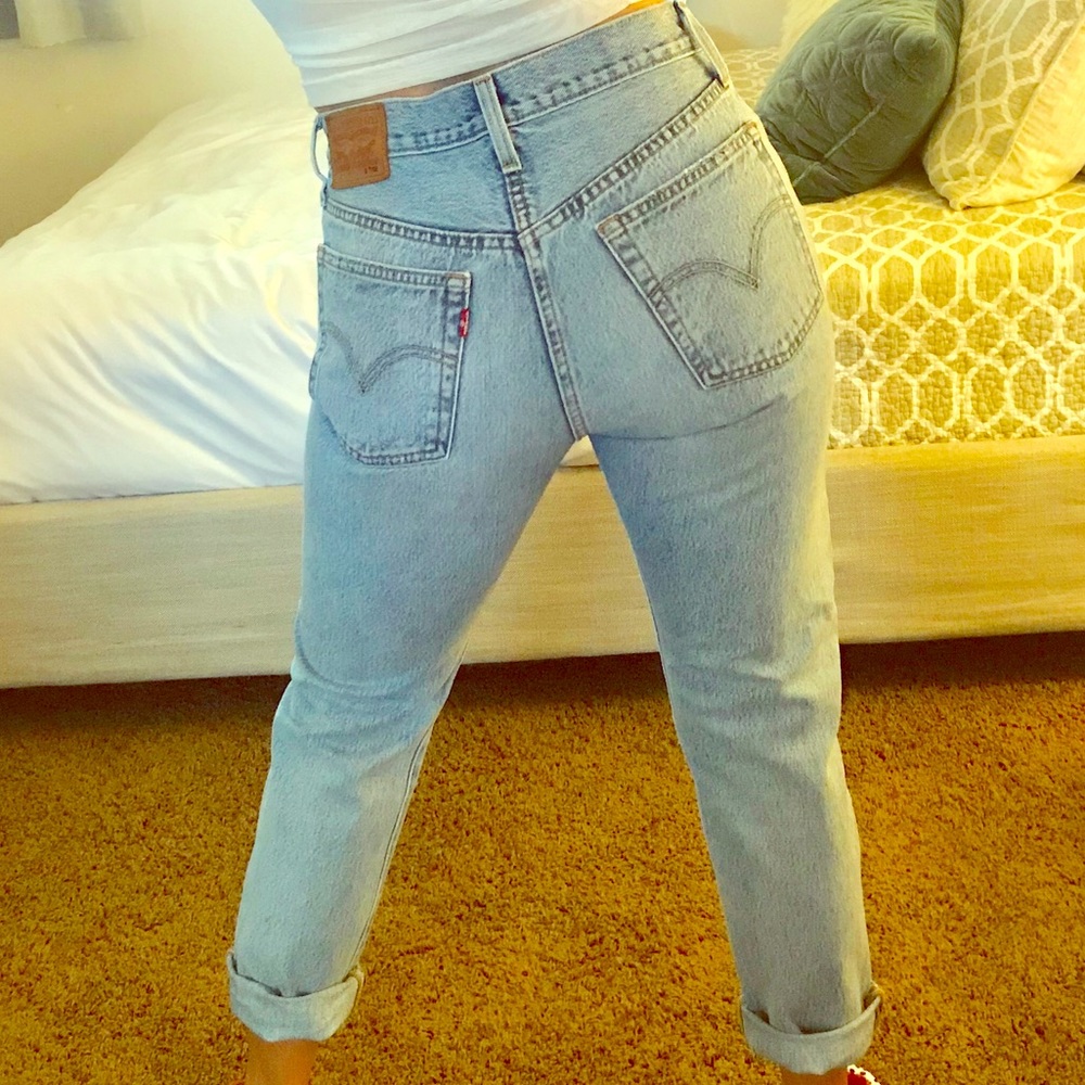 Levi’s high rise 501 straight leg jeans
